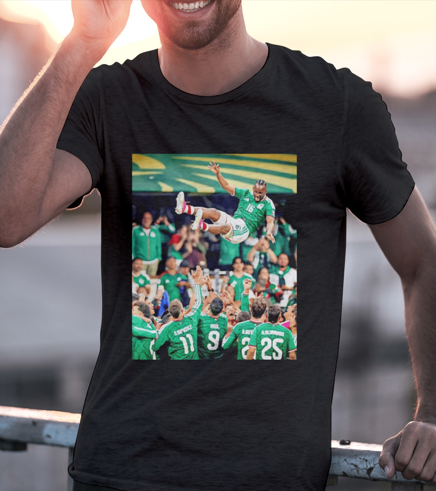 Mexican Football Celebration Julián Quiñones S. Giménez Raúl A. Alvarado Team Spirit T-Shirt