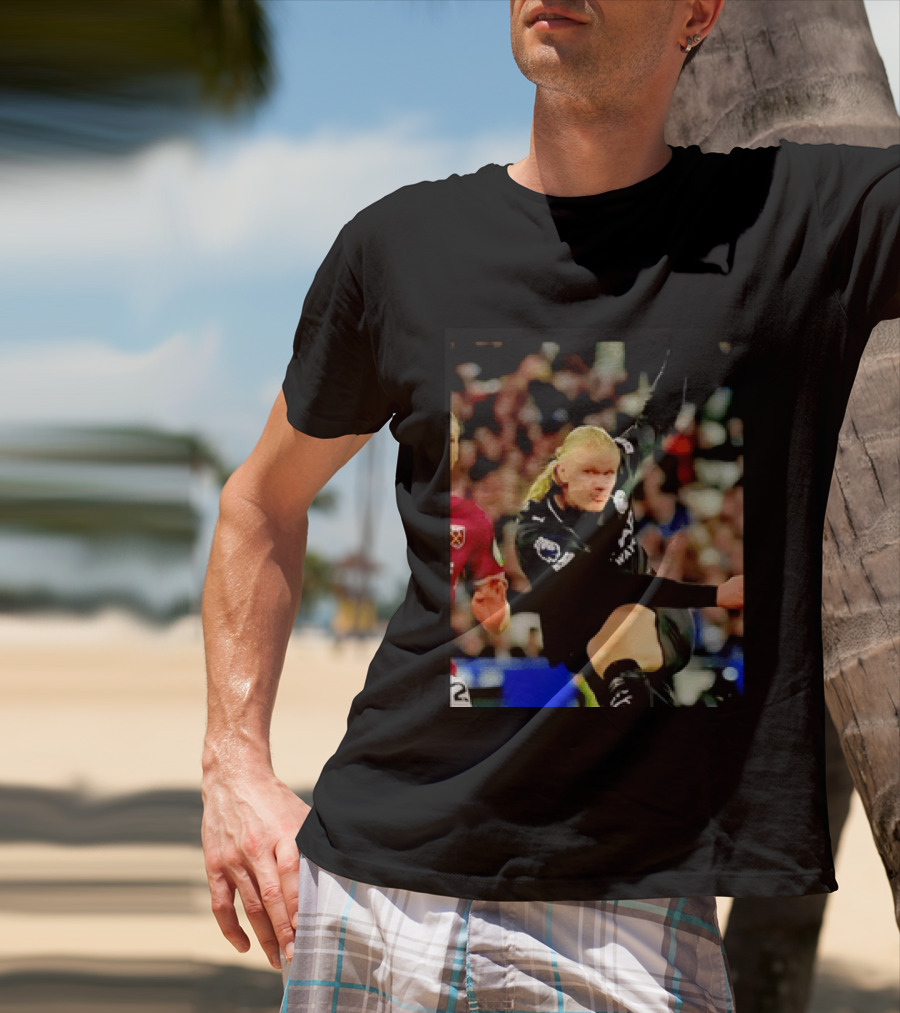 Erling Haaland Manchester City Football Player In Action T-Shirt