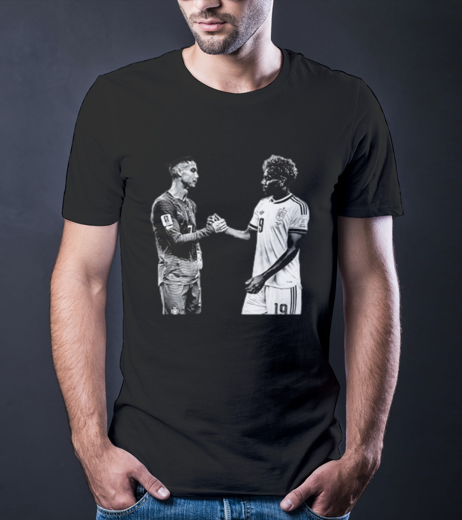 Cristiano Ronaldo Lamine Yamal Final Matchup Moment T-Shirt