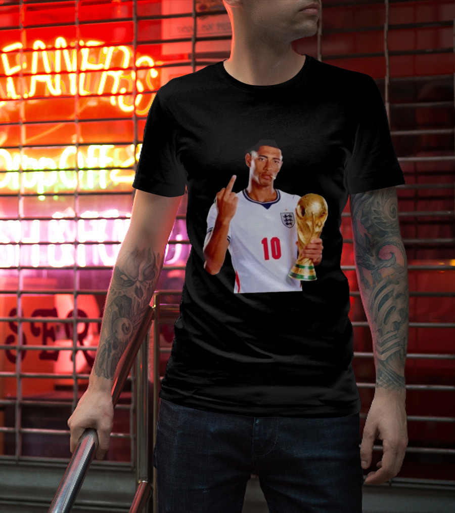 Jude Bellingham England World Cup Trophy Pose T-Shirt