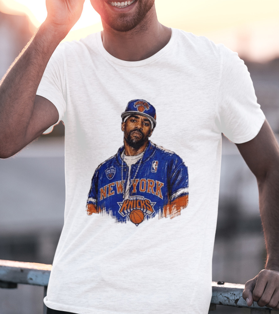 Kyrie Irving New York Knicks New Yorks Finest To The World Manhattan Knicks T-Shirt