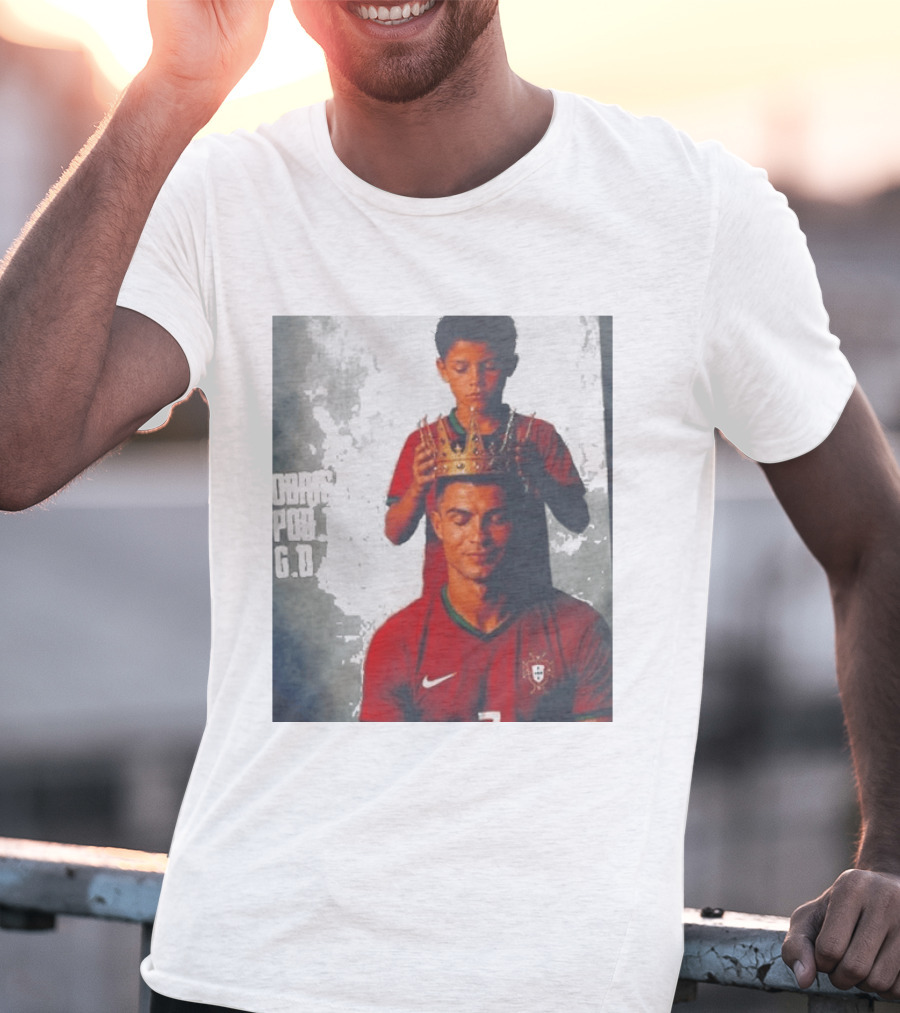 Cristiano Ronaldo Portugal Obrigado Por Tudo GOAT Crowned King Soccer Legend T-Shirt