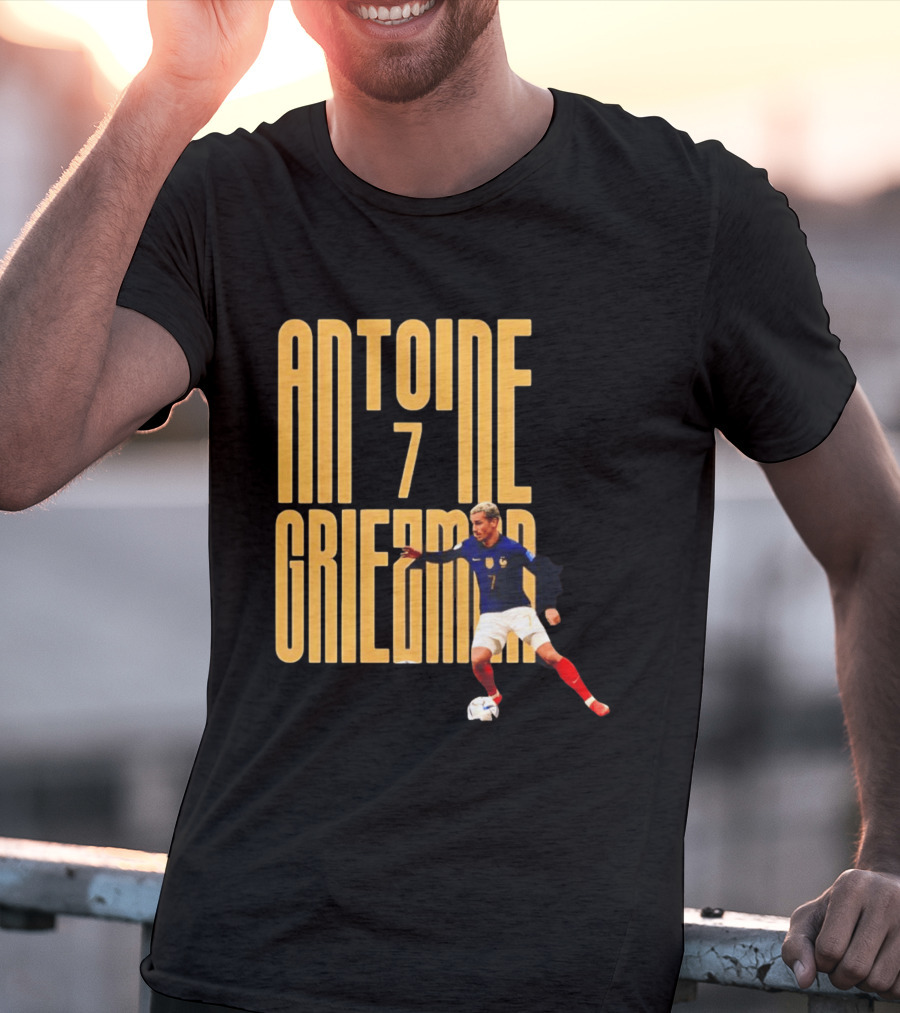 Antoine Griezmann 7 France Football Dribbling T-Shirt