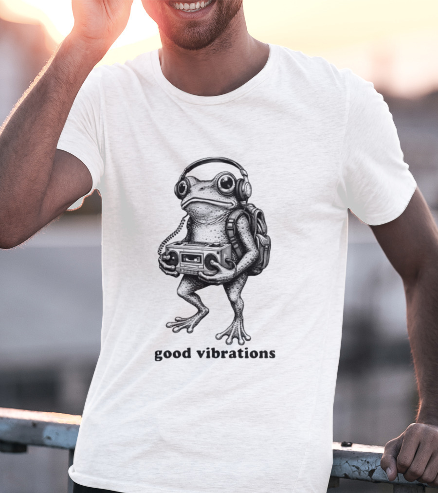 Frog With Headphones Boombox Backpack Good Vibrations T-Shirt