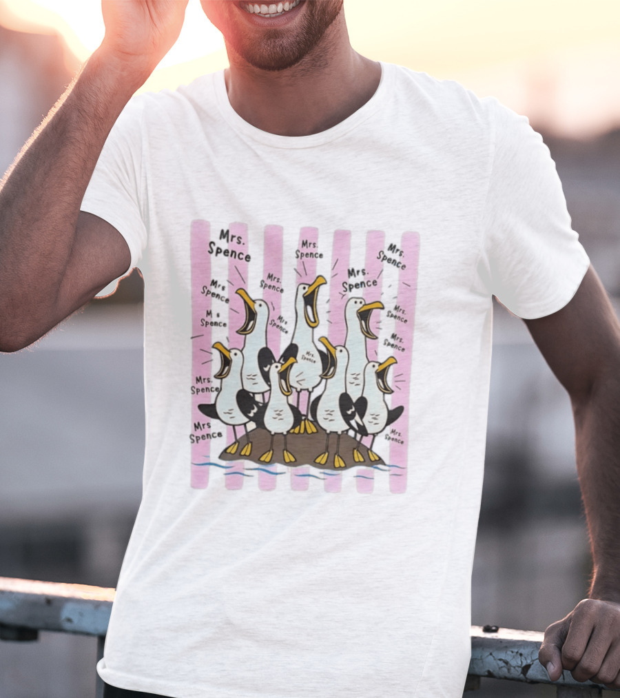 Mrs Spence Screaming Seagulls T-Shirt