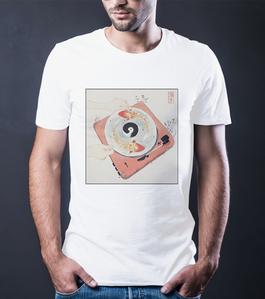 Koi Fish Yin Yang Vinyl Record Turntable Hai Yang T-Shirt