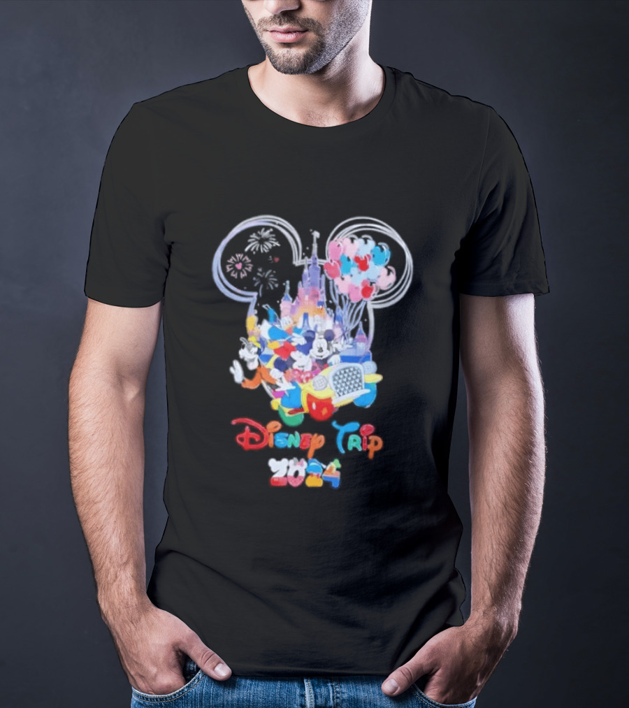 Disney Trip 2024 Mickey Mouse Donald Duck Goofy Minnie Castle Fireworks T-Shirt