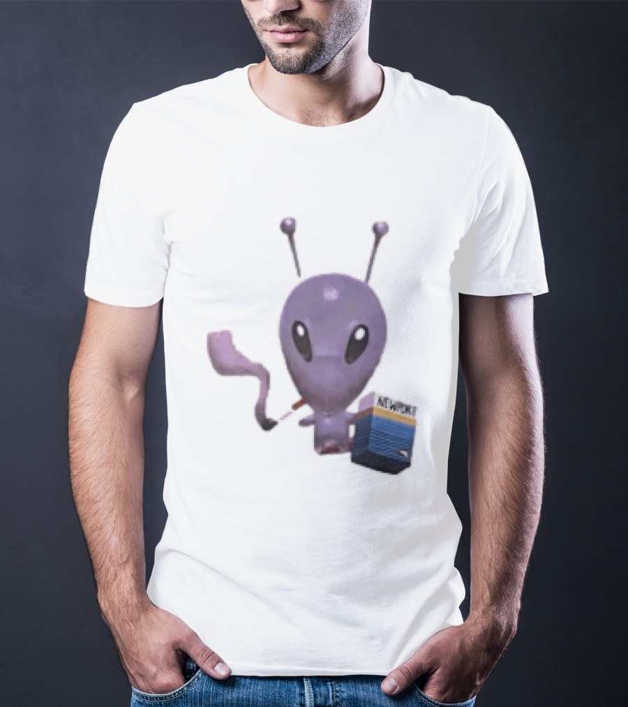 Alien Holding Newport Cigarette Pack Smoking Space Travel T-Shirt