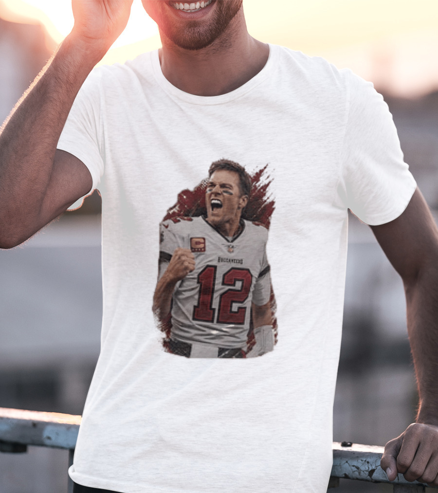 Tampa Bay Buccaneers Tom Brady Number 12 NFL Legend T-Shirt