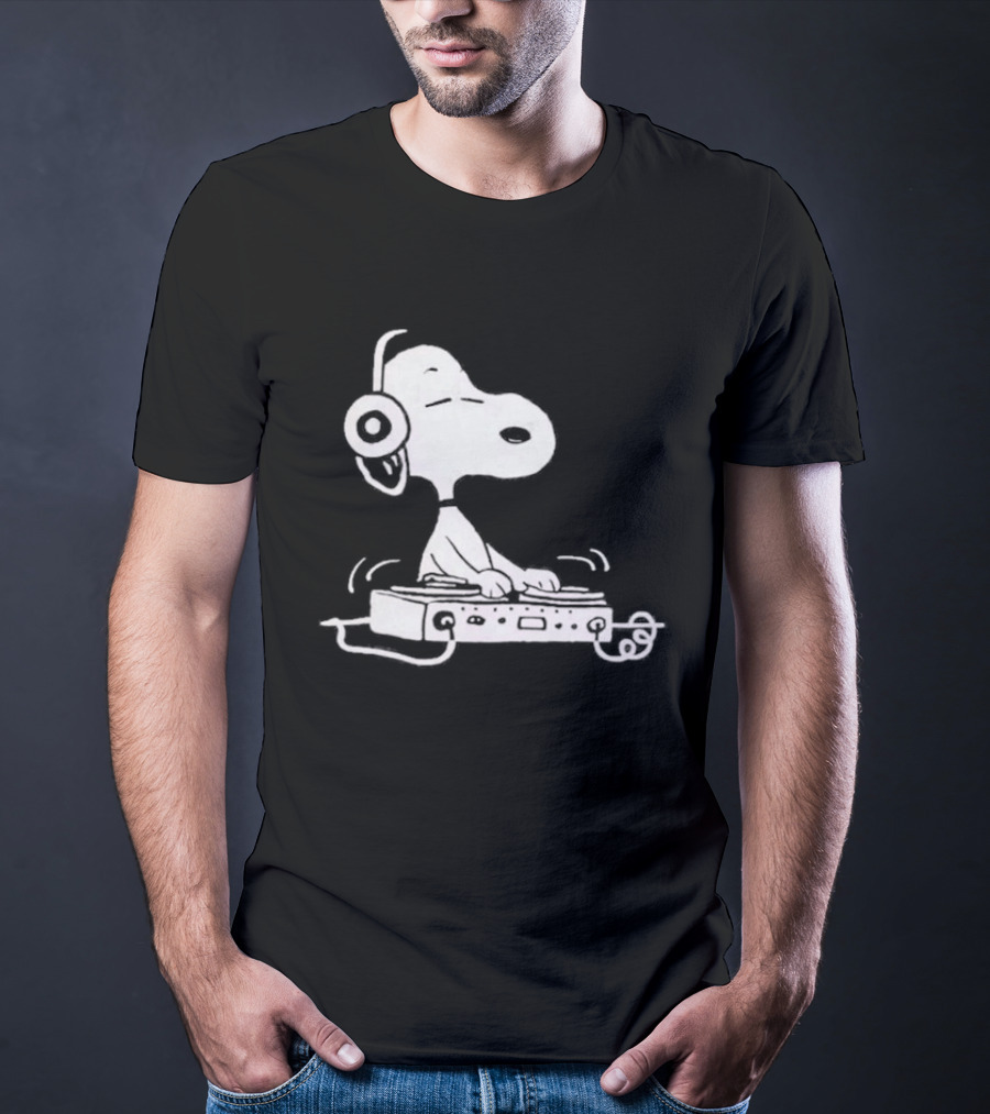 Kith Peanuts Snoopy DJ Collaboration T-Shirt