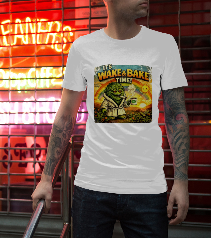 It's Wake And Bake Time Chief Greenbud Smoking Rainbow Sun Cannabis T-Shirt