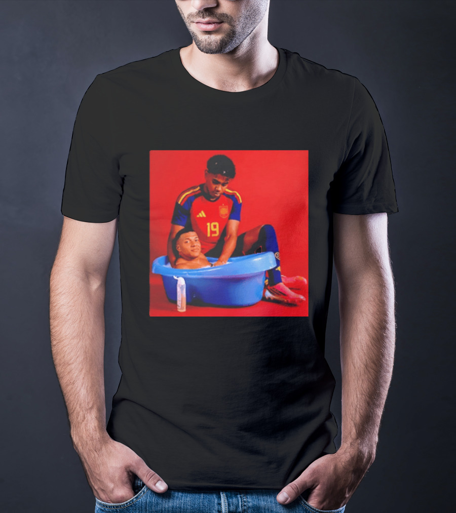 Kylian Mbappe Lamine Yamal Spain Soccer Bath Comedy Scene T-Shirt