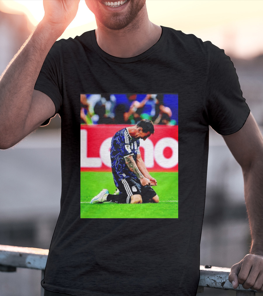 Argentina Football Icon Lionel Messi Kneels In Triumph National Team Victory T-Shirt