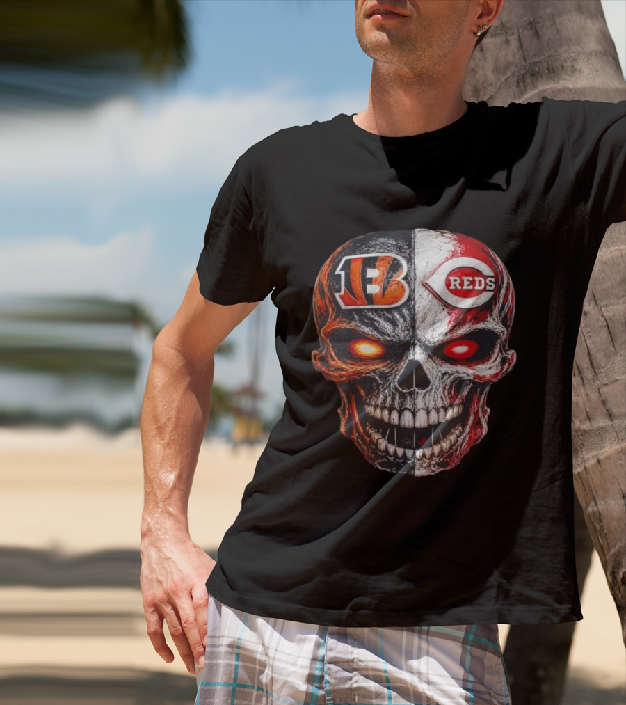 BENGALS REDS Skull Split Face Dual T-Shirt