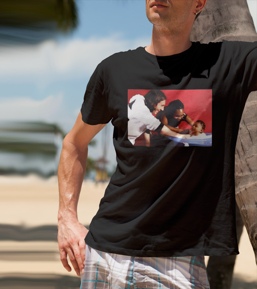 Lionel Messi Bathes Baby Lamine Yamal Legendary Blessing Football Moment T-Shirt