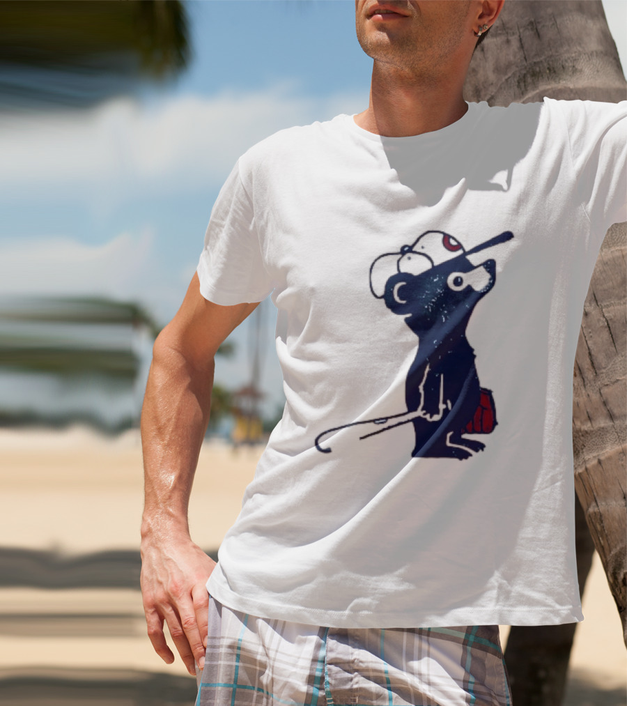 Chicago Cubs Baseball Bear Hitting With Bat And Glove T-Shirt