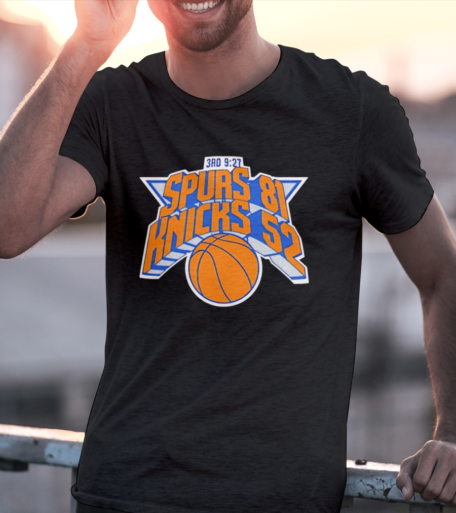 3rd Quarter 9:27 Spurs 81 Knicks 52 T-Shirt