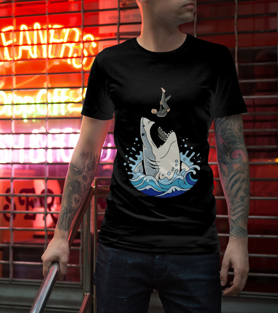 Great White Shark Surfer Falling Water Splash Scene T-Shirt