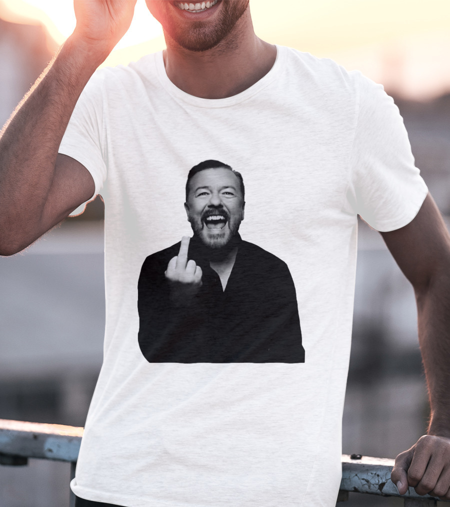 Anh Ricky Gervais Laughing Middle Finger Gesture T-Shirt