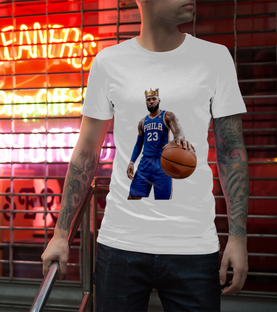 LeBron James King Crown Dribbling Philadelphia 76ers Basketball Player 23 Phila T-Shirt