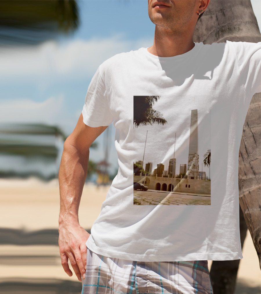 Obelisco Do Ibirapuera M M D C Viveram Pouco Para Morrer Bem Morreram Jovens Historical Monument São Paulo Brazil T-Shirt