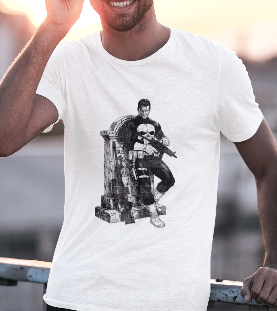 Frank Castle Gravestone Rest Of Loved Ones Marvel Comics The Punisher T-Shirt