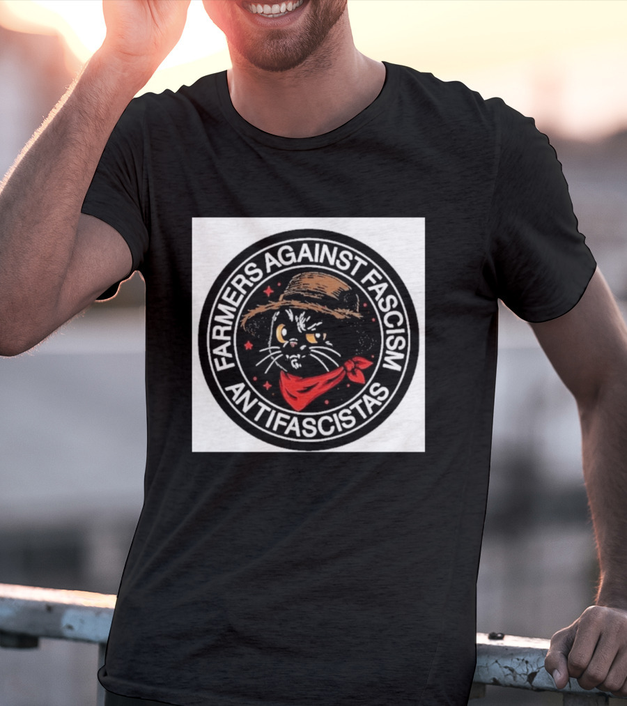 Farmers Against Fascism Antifascistas Cat Straw Hat Red Bandana T-Shirt