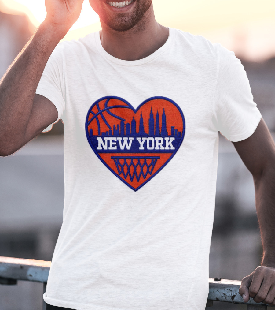 New York Knicks Heart Skyline Basketball Hoop T-Shirt
