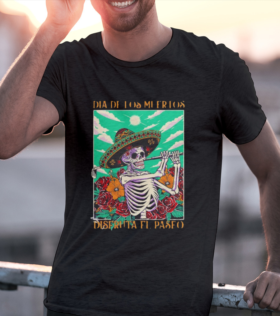 Calavera Golfer Día De Los Muertos Sombrero Flores Disfruta El Paseo T-Shirt