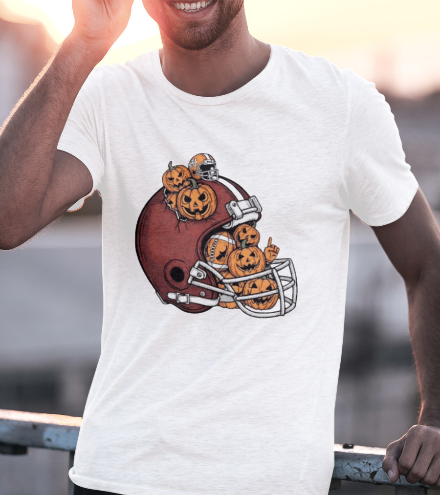 Cleveland Browns Halloween Pumpkin Football Helmet T-Shirt