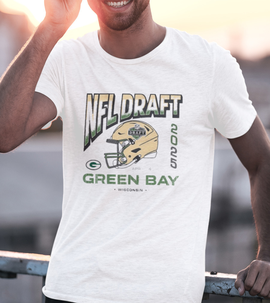 NFL Draft 2025 Green Bay APR 4 Wisconsin Packers Helmet T-Shirt