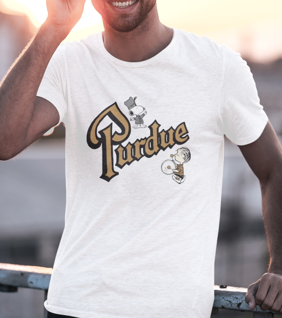 Purdue Boilermakers Snoopy And Charlie Brown Football T-Shirt