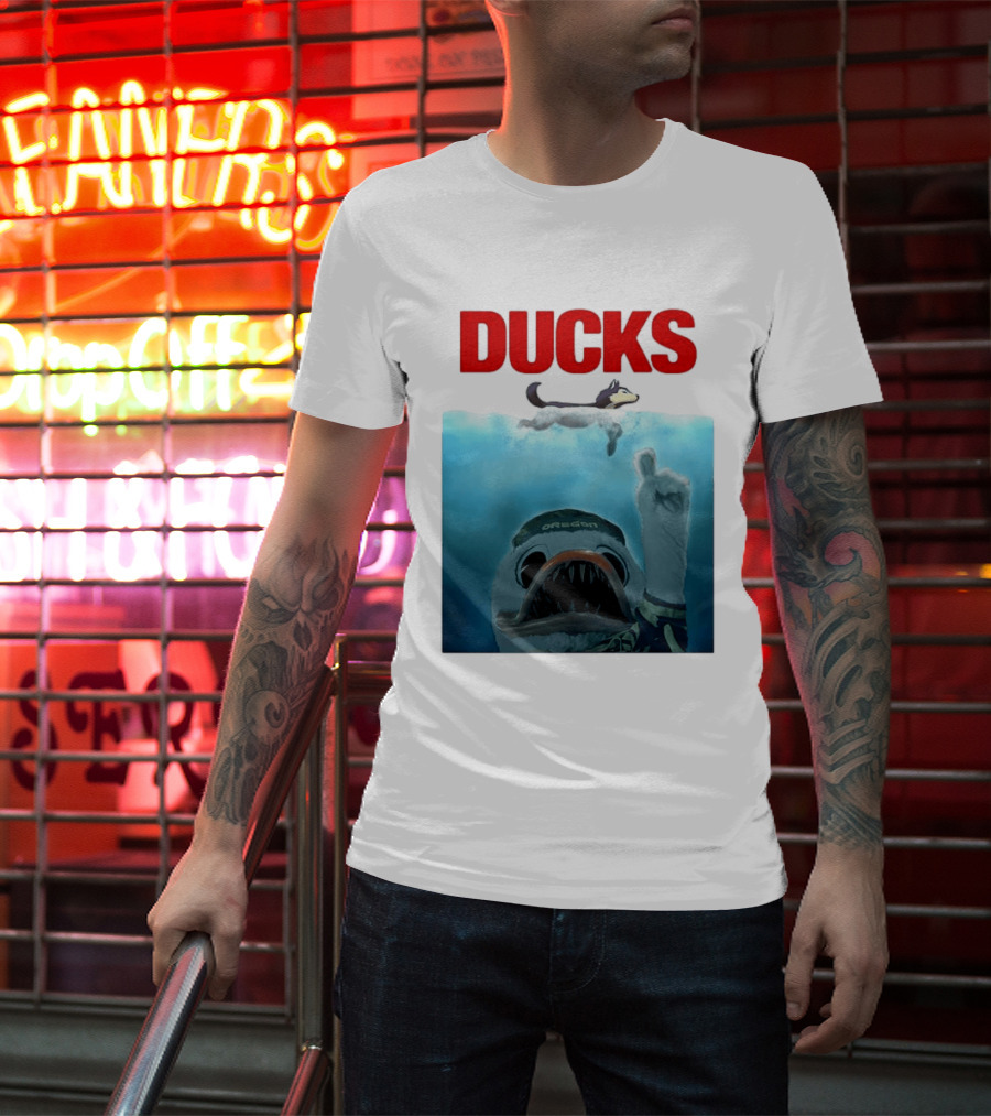 Oregon Ducks Jaws Parody With Washington Huskies Rivalry T-Shirt