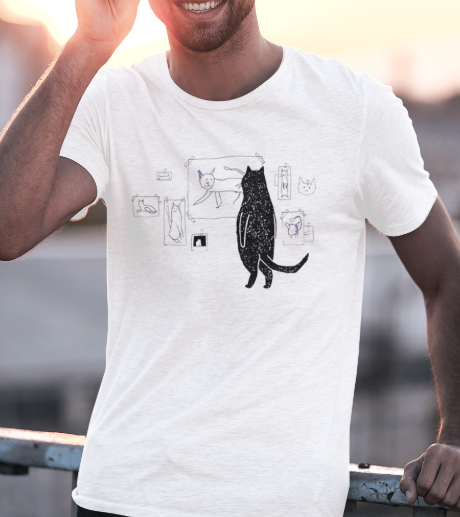Black Cat Observing Doodle Drawings Of Cats T-Shirt