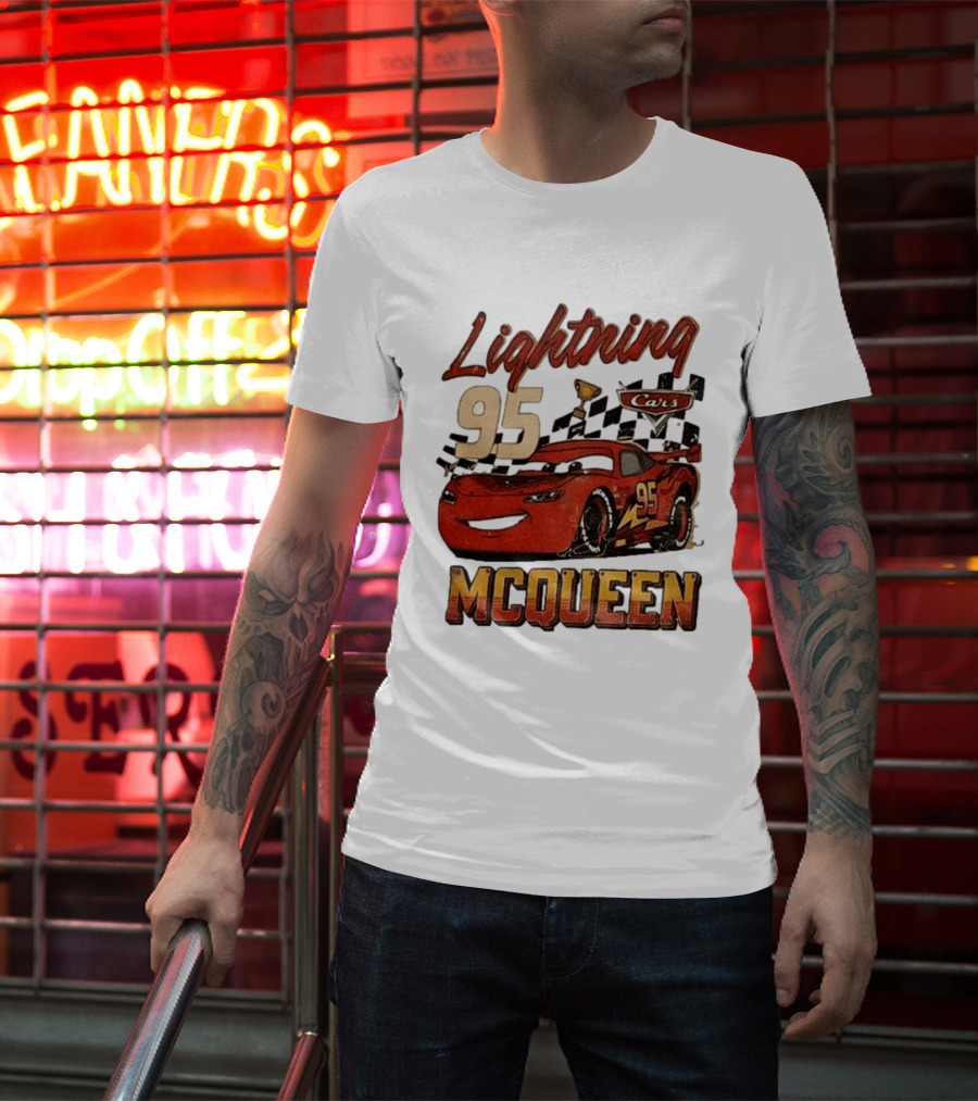 Lightning McQueen 95 Cars Trophy Checkered Flags Disney Pixar T-Shirt