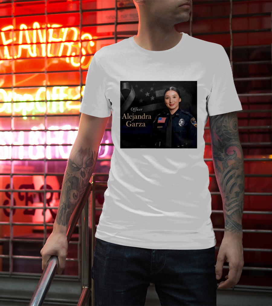 Officer Alejandra Garza Memorial Tribute With Flag And Ribbon T-Shirt