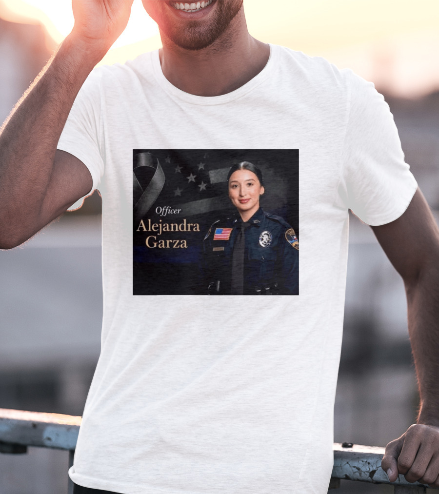 Officer Alejandra Garza Memorial Tribute With Flag And Ribbon T-Shirt