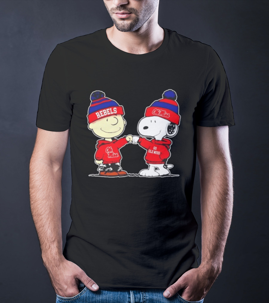 Ole Miss Rebels Snoopy Charlie Brown Fist Bump Go Ole Miss T-Shirt
