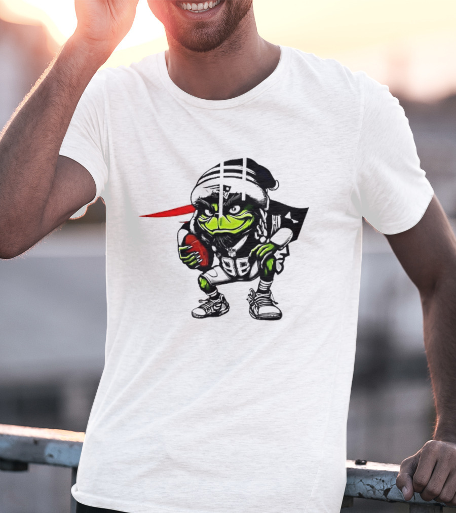 New England Patriots Grinch Christmas Football Collaboration T-Shirt
