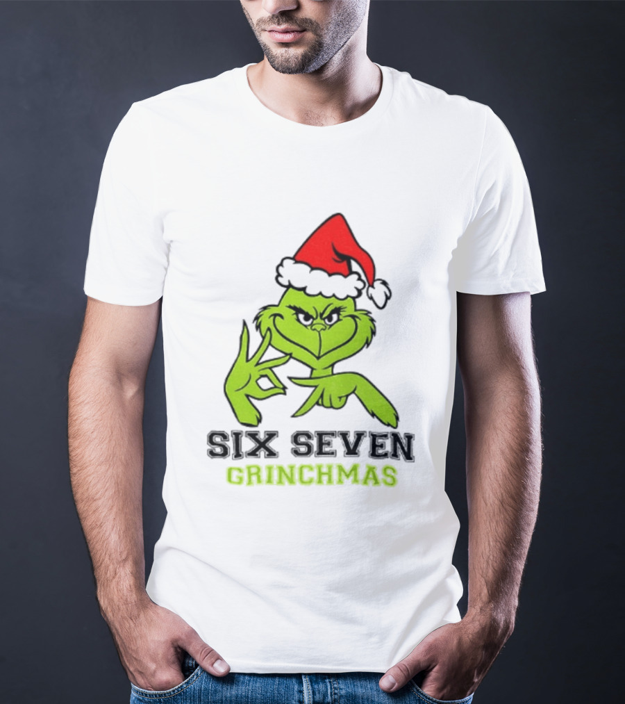 Grinch Santa Hat Six Seven Grinchmas Christmas 2025 Festive T-Shirt