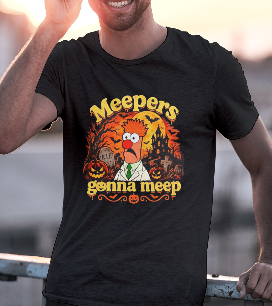 Meepers Gonna Meep Halloween The Muppets Beaker Spooky Scene T-Shirt