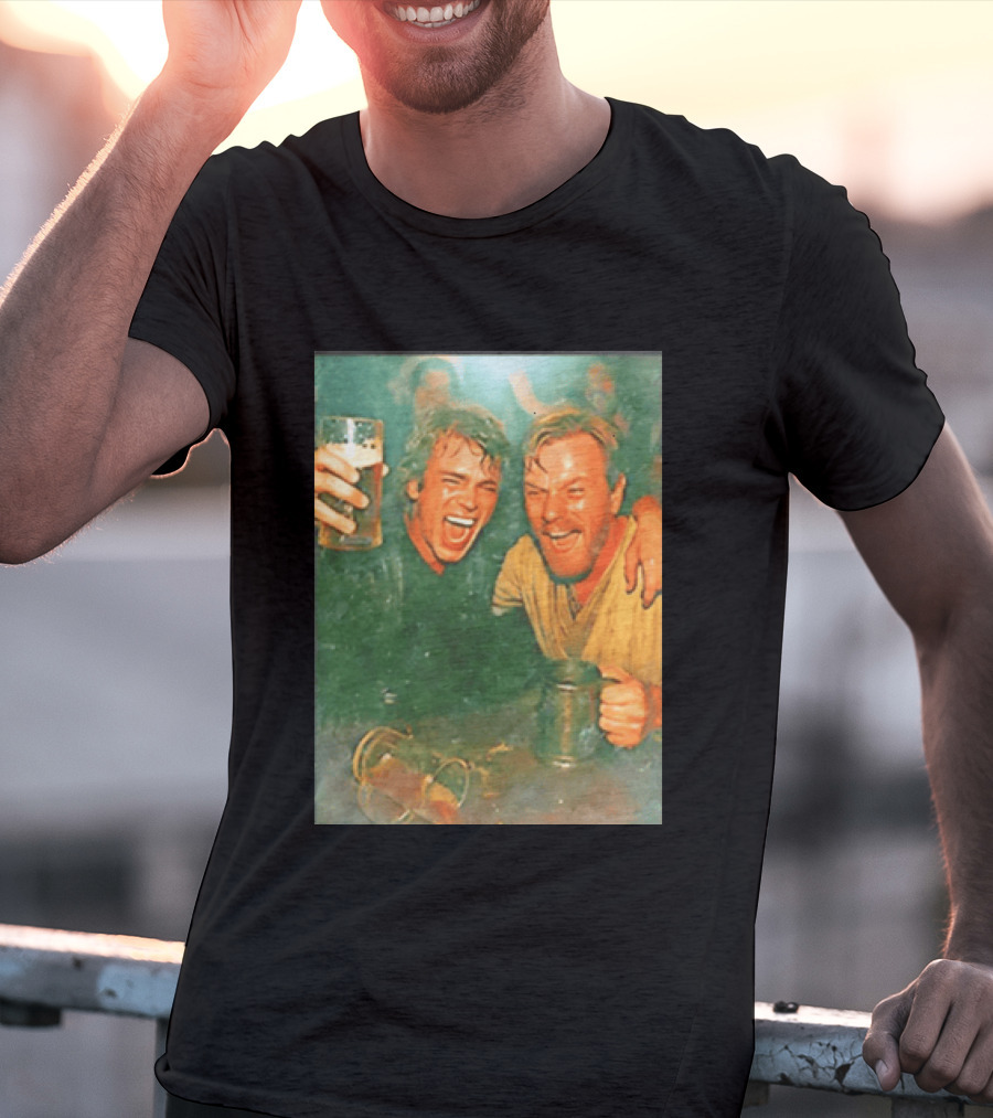 Original Anakin Skywalker And Obi Wan Kenobi Celebrate With Beer Cheers T-Shirt