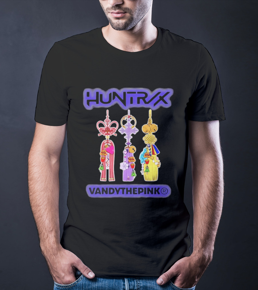 Huntrax Vandythepink Colorful Decorative Charms T-Shirt