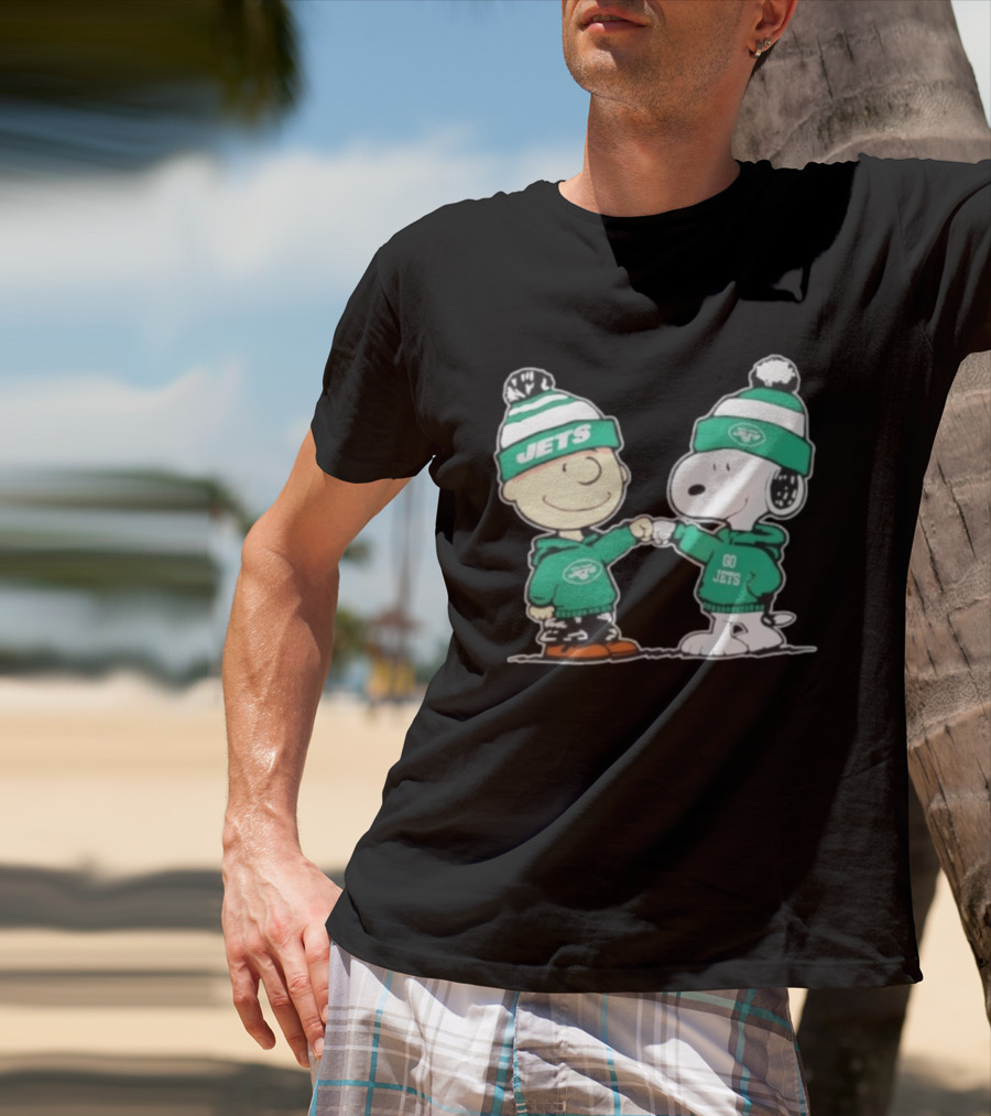 Original Peanuts Charlie Brown Snoopy New York Jets Fist Bump Go Jets Football T-Shirt