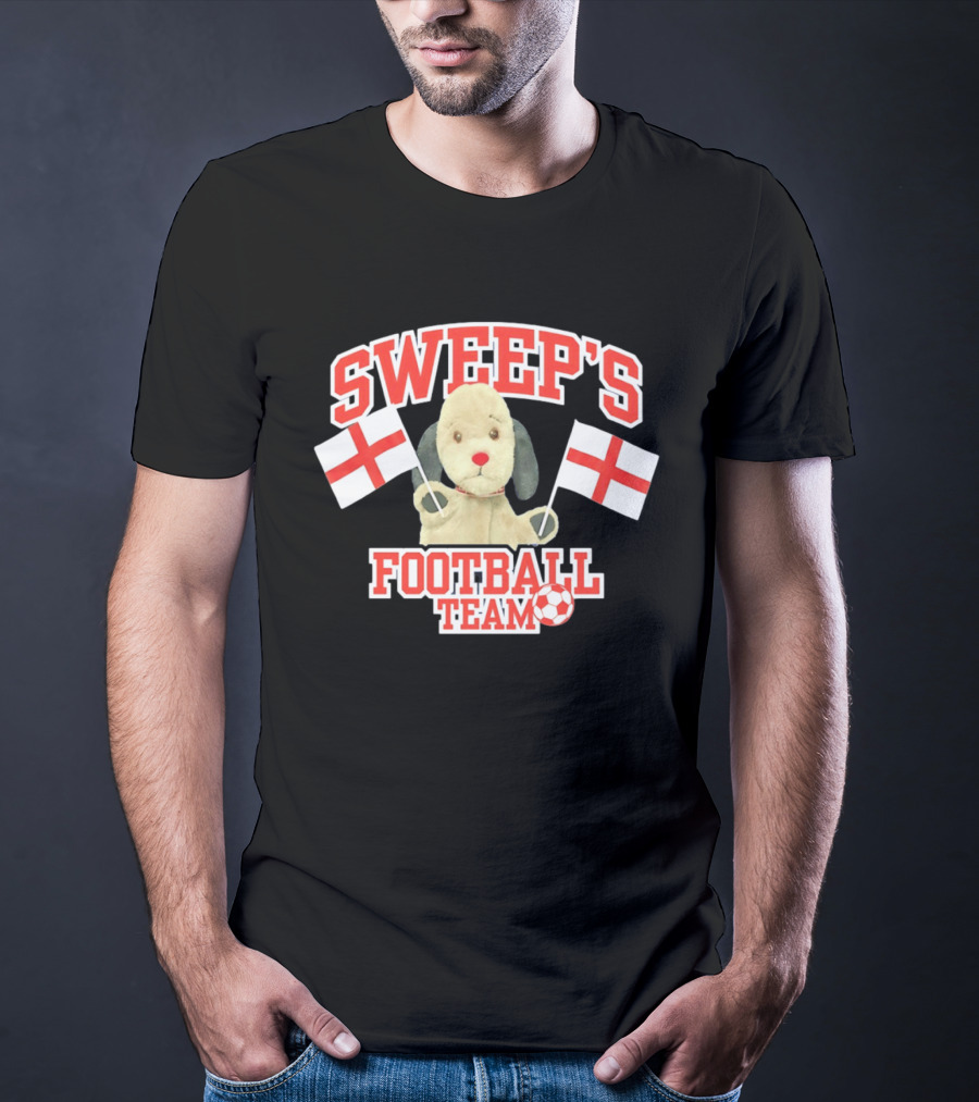 Sweep's Football Team Puppet Children's TV England Flags T-Shirt