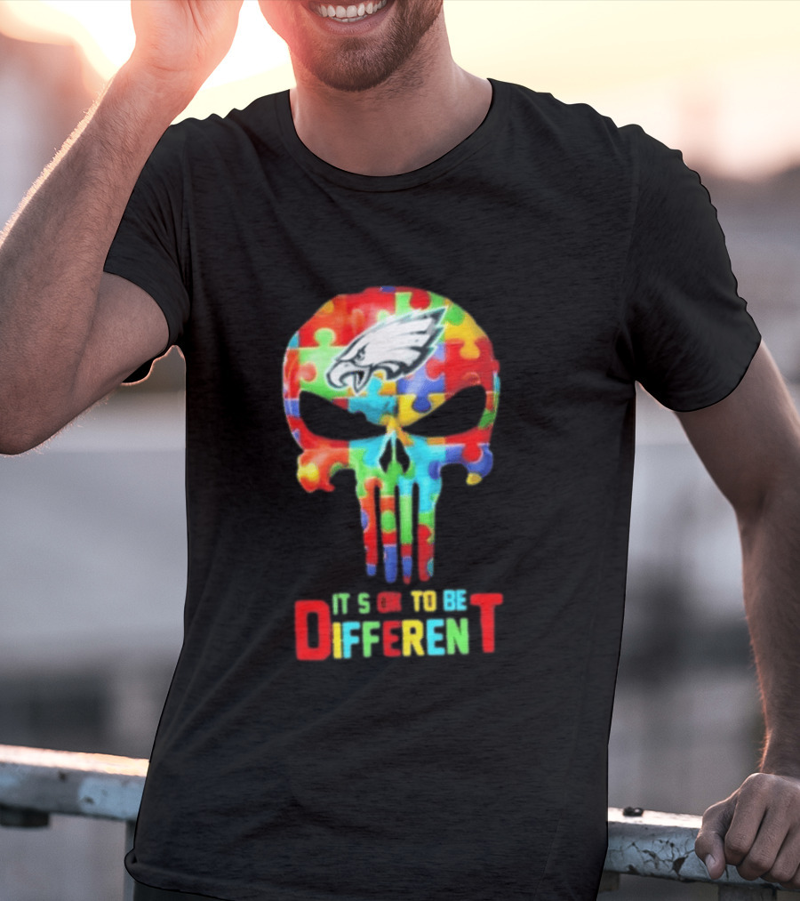 Philadelphia Eagles Skull Puzzle Autism Awareness It's Ok To Be Different T-Shirt
