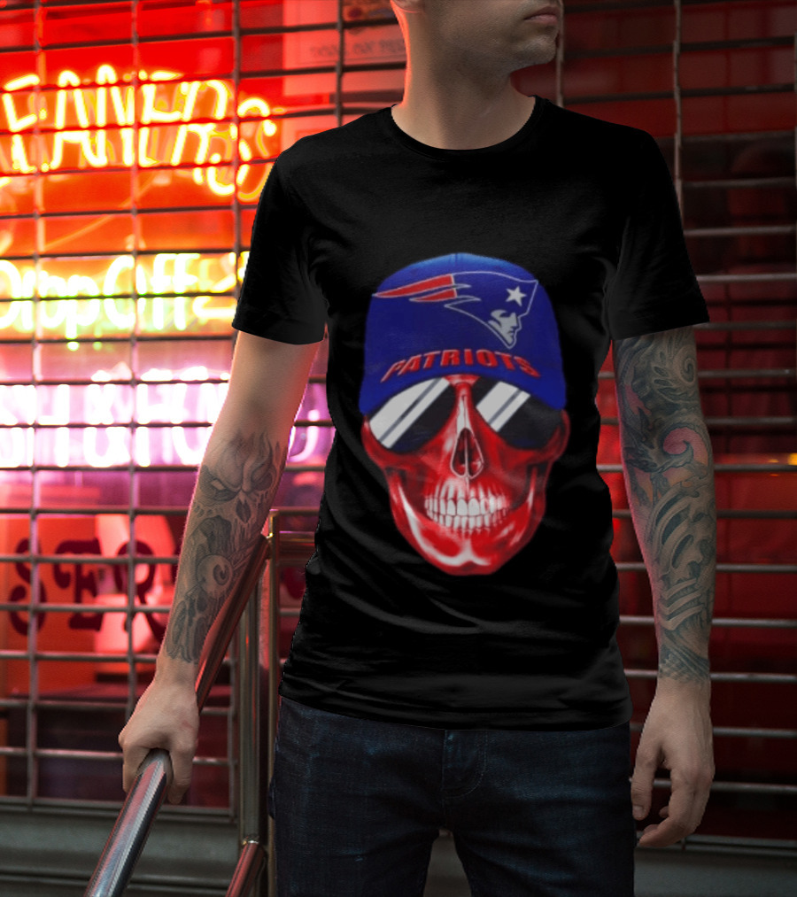 New England Patriots Cap Skull Smiling For Fans T-Shirt