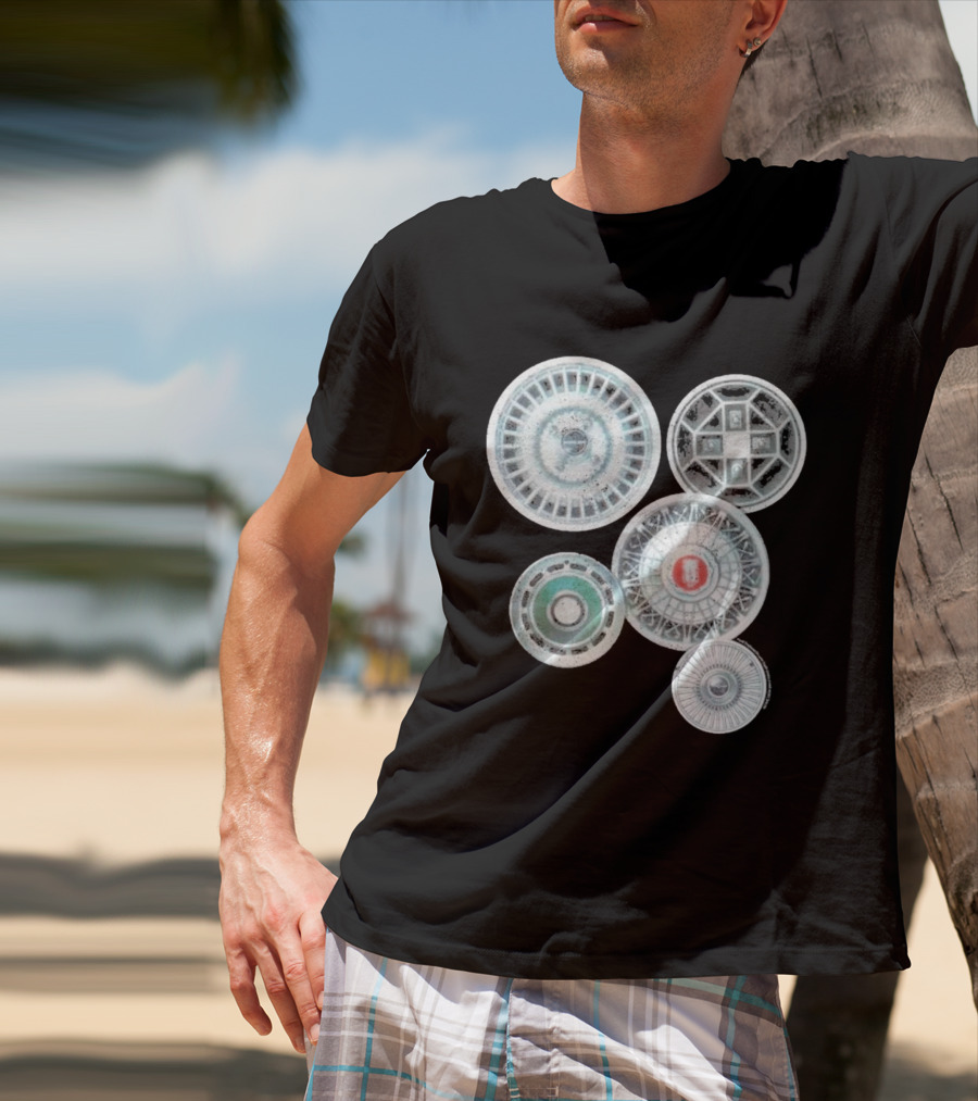 Vintage Ford Hubcaps Collection Classic Car Enthusiast Retro Wheels T-Shirt