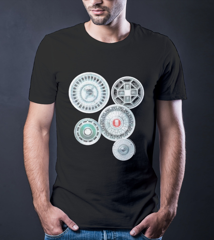 Vintage Ford Hubcaps Collection Classic Car Enthusiast Retro Wheels T-Shirt