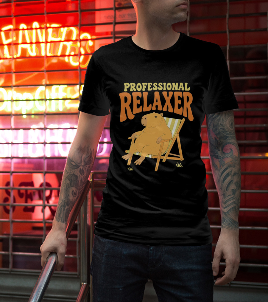 Professional Relaxer Capybara Sitting In Beach Chair T-Shirt